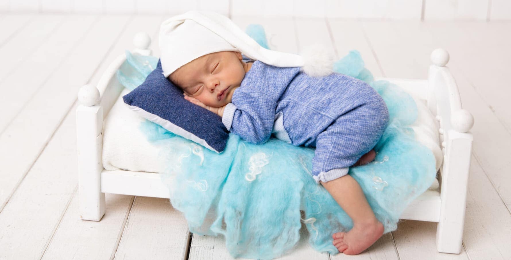 newborn focení praha dítě spící 