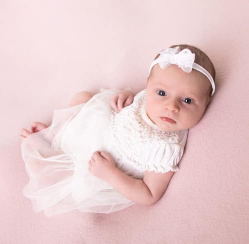 newborn foceni holcicka saticky